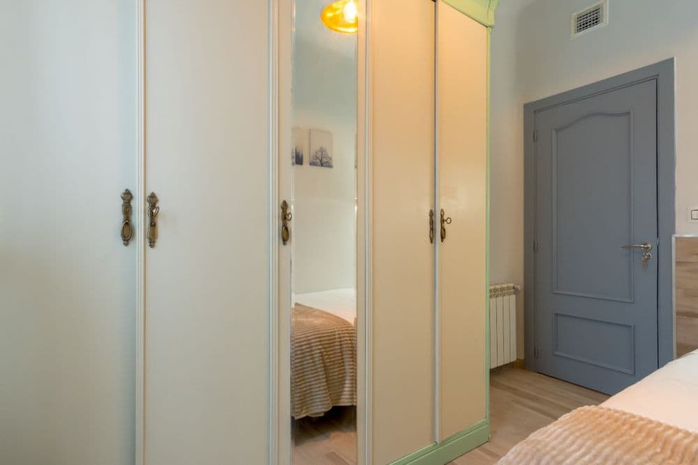 Private room in Madrid photo 2