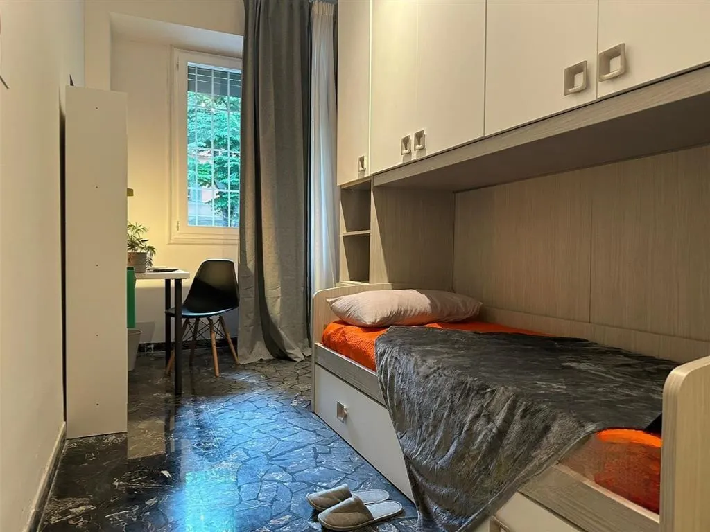 Stanza privata a Bologna