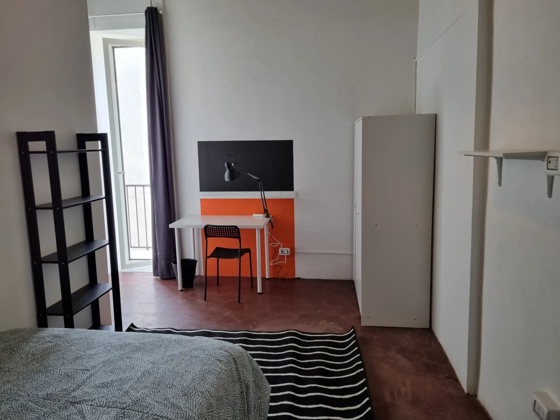 Room 28
